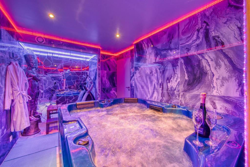 Love Room Attitude - Grenoble