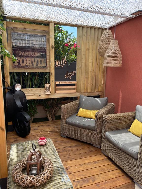 SUITE 785 Chambre Jacuzzi Sauna - Montauban39 de SUITE 785 Chambre Jacuzzi Sauna
