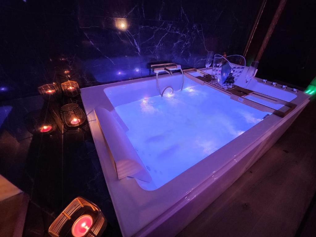 Caen, Tu m'aimes - Suite Romantique - Caen