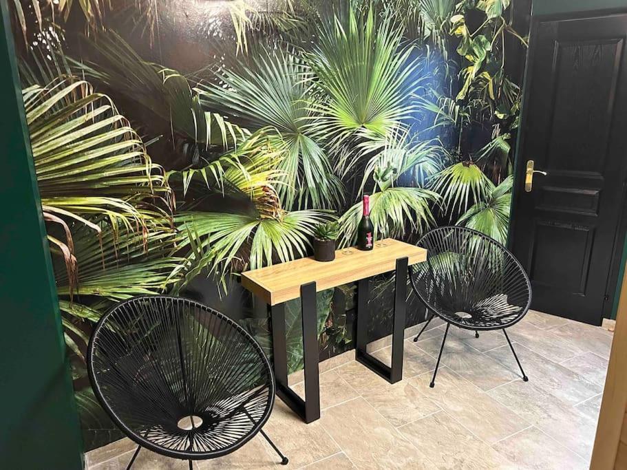 Love room La Parenthèse Carnoules - Carnoules13 de Love room La Parenthèse Carnoules
