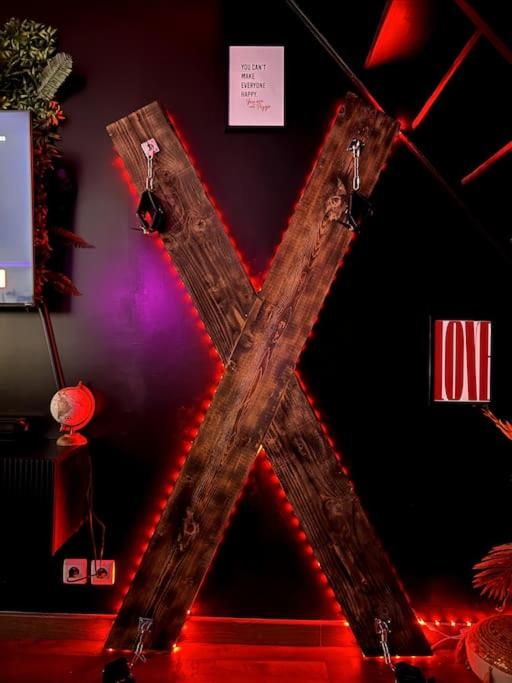 Red love-room / Balnéo & plus ! - Souppes-sur-Loing16 de Red love-room / Balnéo & plus !
