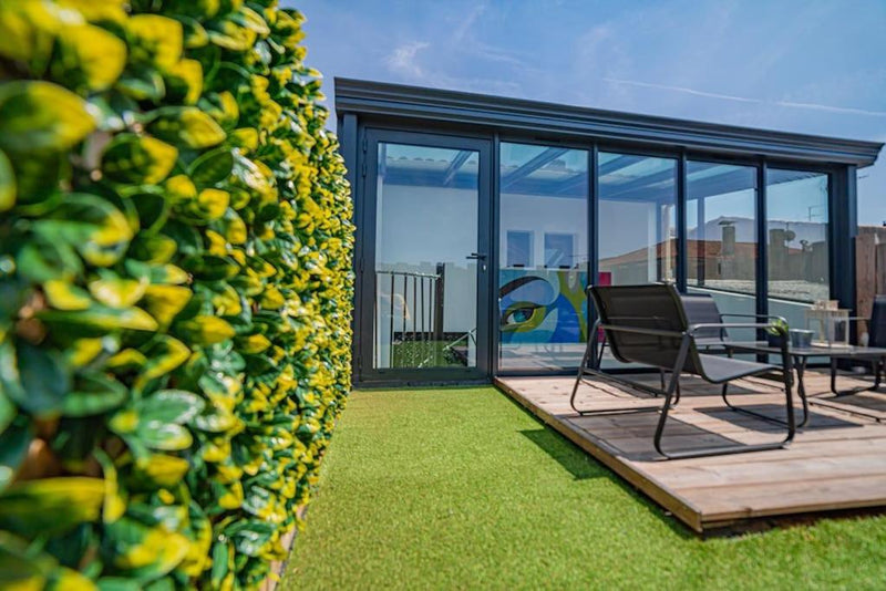 Playroom XXL Loft LOVE Room avec Espace spa Terrasse vue sur les toits Salle de jeux pour adultes Libourne centre 10 min de St Emilion Proche Bordeaux - Libourne1 de Playroom XXL Loft LOVE Room avec Espace spa Terrasse vue sur les toits Salle de jeux pour adultes Libourne centre 10 min de St Emilion Proche Bordeaux
