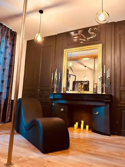 Love room « L'étreinte dorée » - Illiers6 de Love room « L'étreinte dorée »
