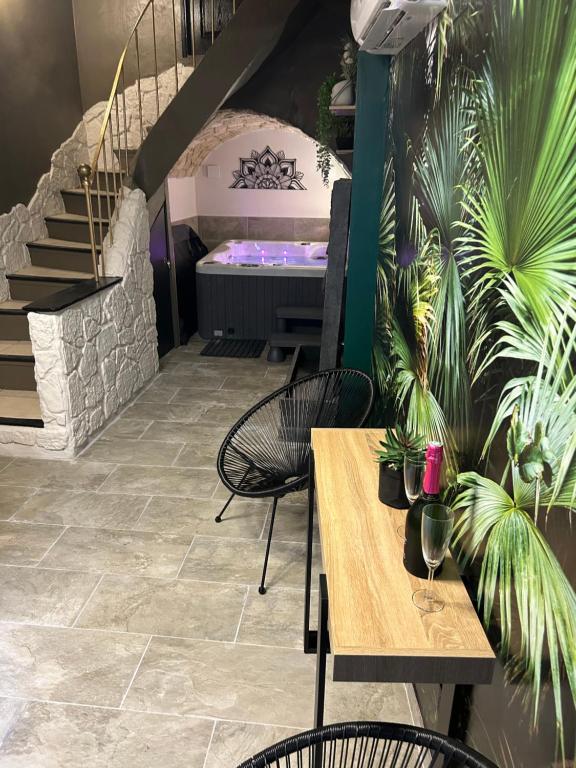 Love room La Parenthèse Carnoules - Carnoules2 de Love room La Parenthèse Carnoules
