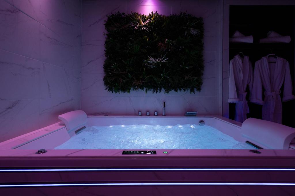 LA PERLE NOIRE - Agde