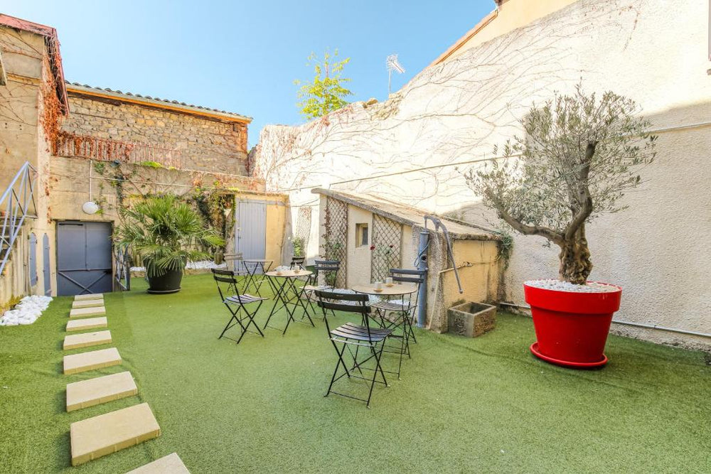 L'Interdit Suite Luxe Romantique Spa Balneo Sauna Hammam - Serrières21 de L'Interdit Suite Luxe Romantique Spa Balneo Sauna Hammam
