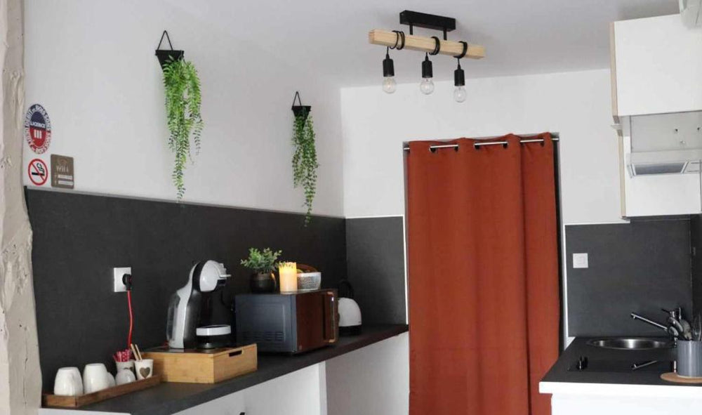 Love Room Une Pause à Deux - Jacuzzi - Chambre Secrète - Château-Landon14 de Love Room Une Pause à Deux - Jacuzzi - Chambre Secrète
