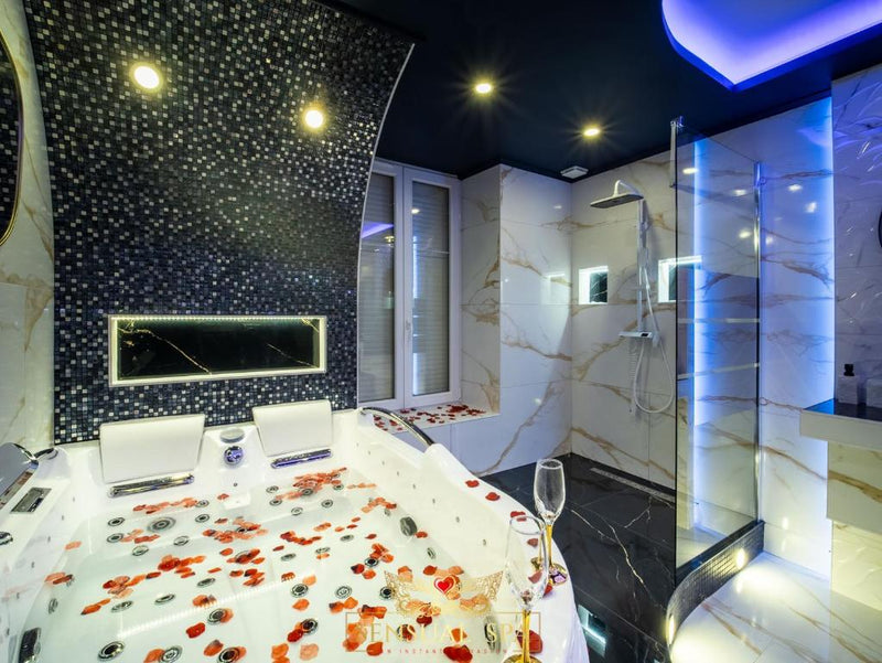 Sensual SPA- Love ROOM Jacuzzi Hammam Terrasse - Nancy4 de Sensual SPA- Love ROOM Jacuzzi Hammam Terrasse
