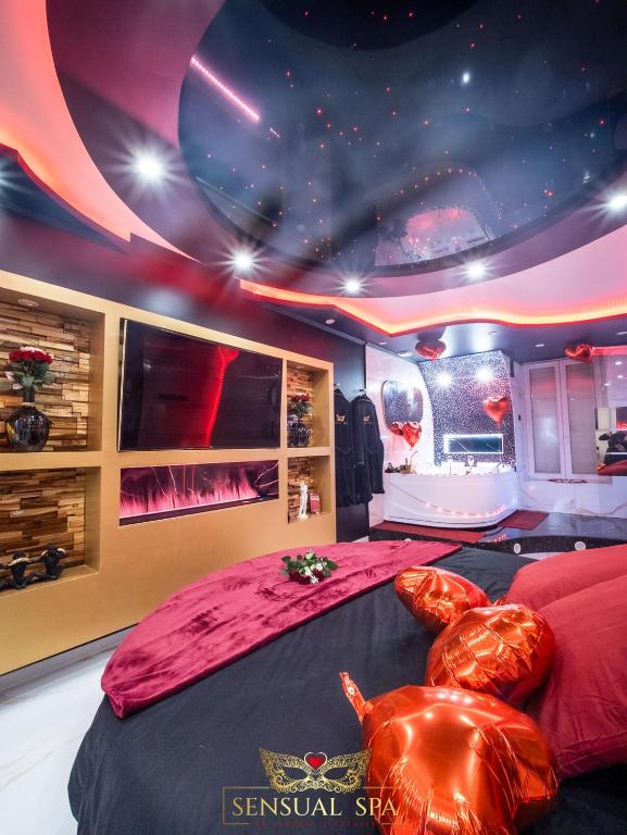 Sensual SPA- Love ROOM Jacuzzi Hammam Terrasse - Nancy11 de Sensual SPA- Love ROOM Jacuzzi Hammam Terrasse
