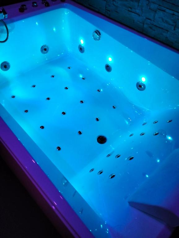 la coquine, love room, romantique - Toulon5 de la coquine, love room, romantique
