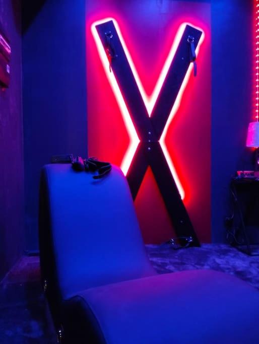 la coquine, love room, romantique - Toulon11 de la coquine, love room, romantique
