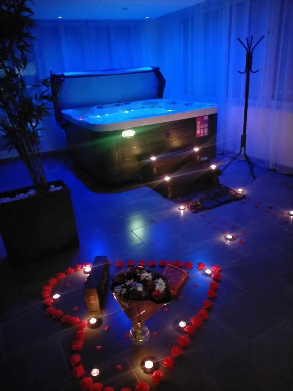 L'escale du désir, Spa privatif - Calais15 de L'escale du désir, Spa privatif
