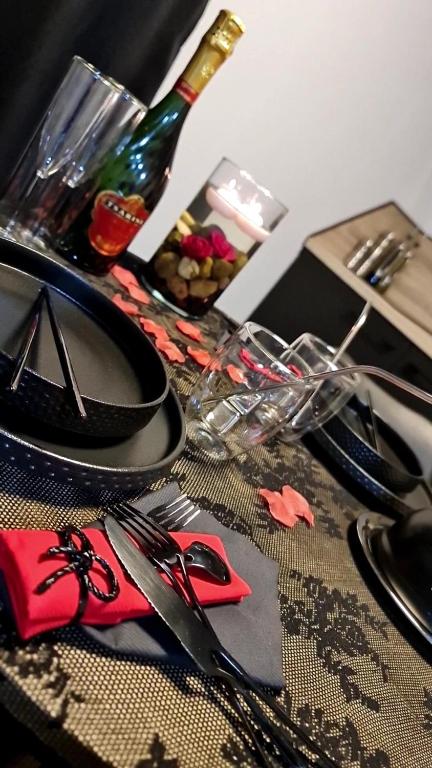 LOVEROOM "Des Chaines Les Passions" - Bargemon9 de LOVEROOM "Des Chaines Les Passions"
