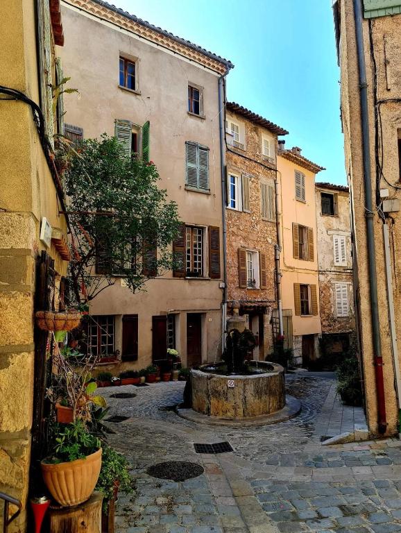 LOVEROOM "Des Chaines Les Passions" - Bargemon17 de LOVEROOM "Des Chaines Les Passions"
