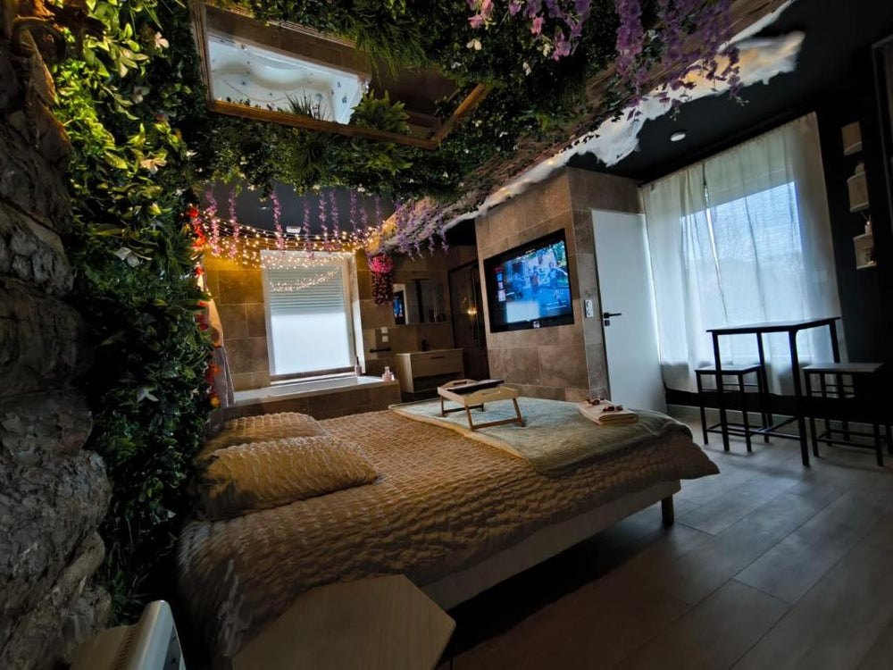 L'éxperience LOVE ROOM - LʼÉtrat11 de L'éxperience LOVE ROOM
