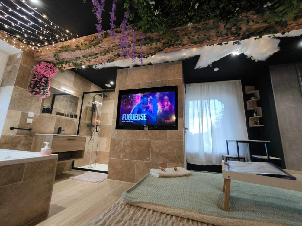 L'éxperience LOVE ROOM - LʼÉtrat28 de L'éxperience LOVE ROOM
