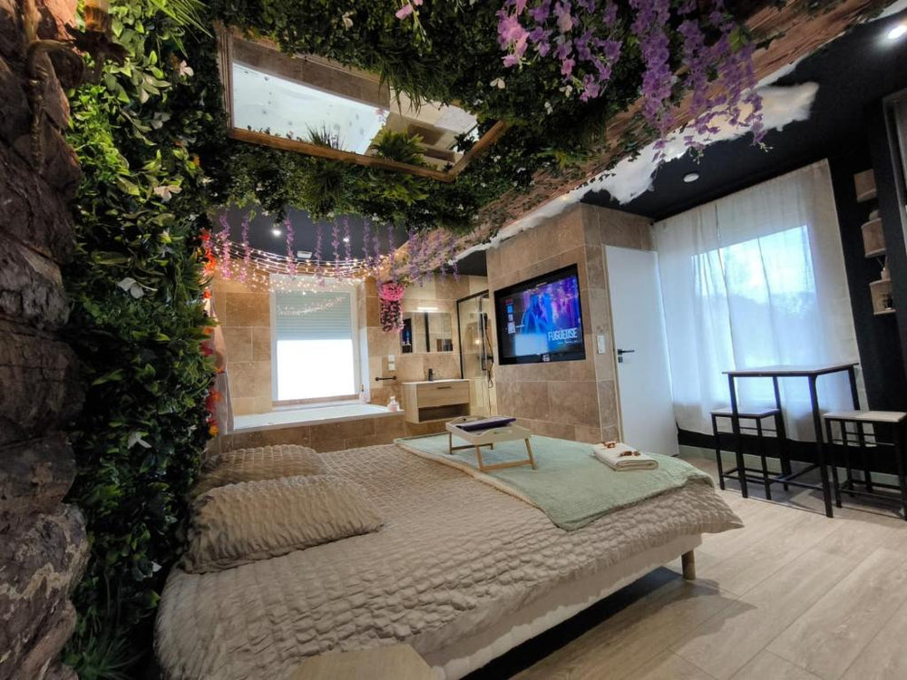 L'éxperience LOVE ROOM - LʼÉtrat13 de L'éxperience LOVE ROOM
