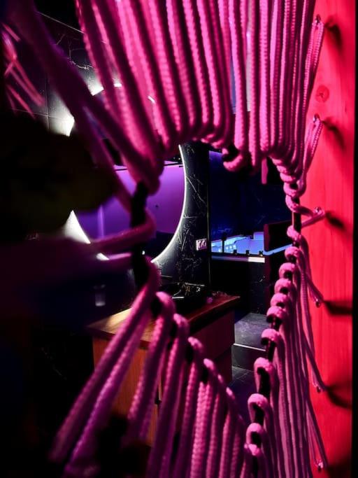 L’arène des plaisirs - love room - Nîmes