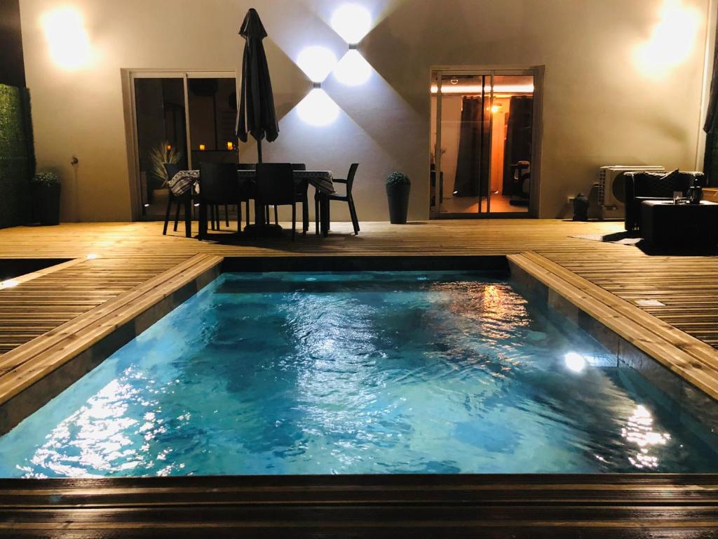 Le Diamant Secret Love room gîte de charme romantique exceptionnel - Marzan