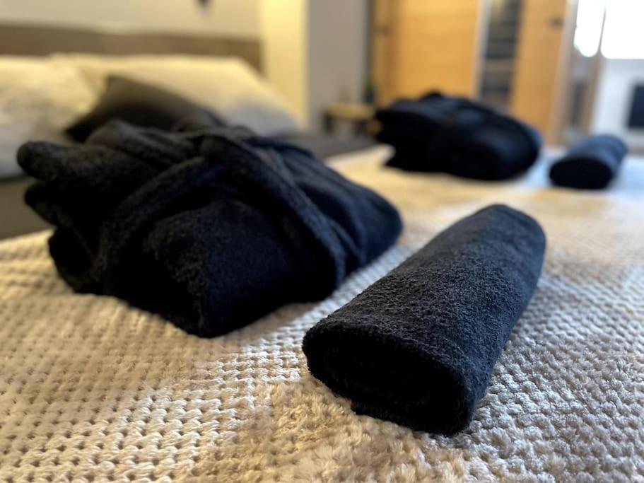 Love Room Le Chalet / Jacuzzi / Sauna - Château-Landon8 de Love Room Le Chalet / Jacuzzi / Sauna
