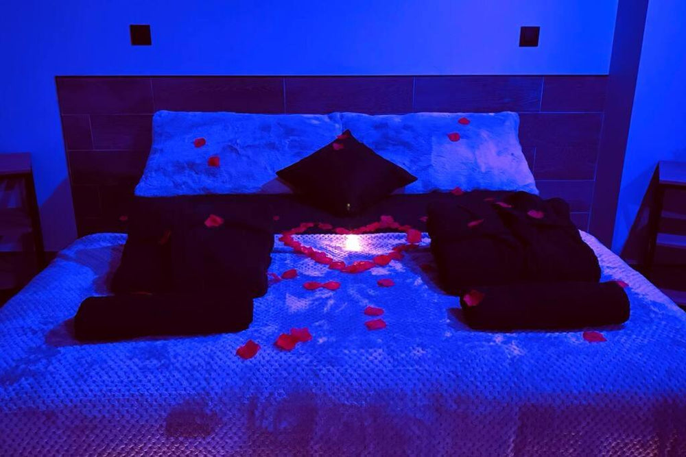Love Room Le Chalet / Jacuzzi / Sauna - Château-Landon22 de Love Room Le Chalet / Jacuzzi / Sauna
