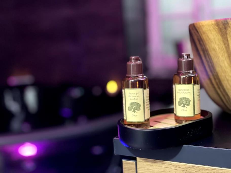 Love Room Le Chalet / Jacuzzi / Sauna - Château-Landon32 de Love Room Le Chalet / Jacuzzi / Sauna
