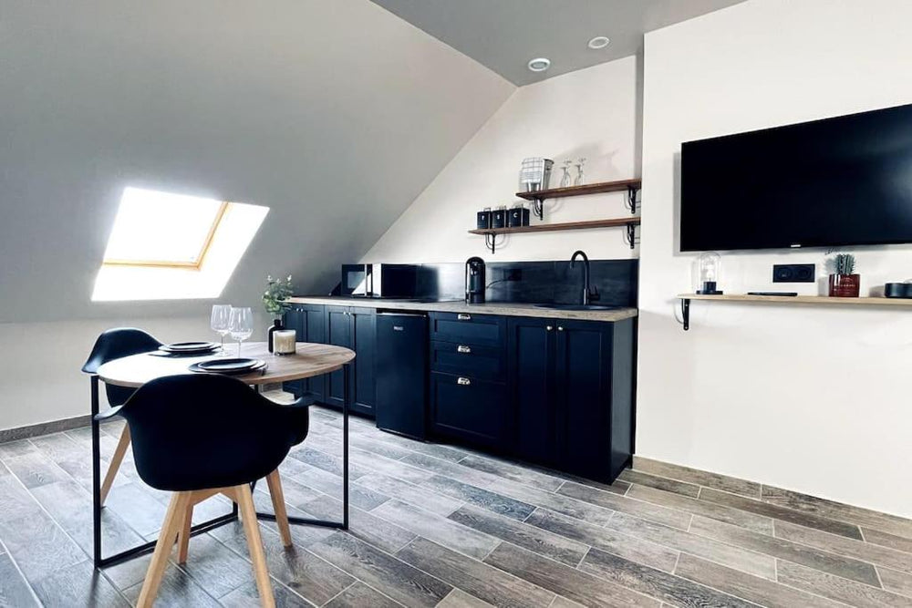 Love Room Le Chalet / Jacuzzi / Sauna - Château-Landon35 de Love Room Le Chalet / Jacuzzi / Sauna
