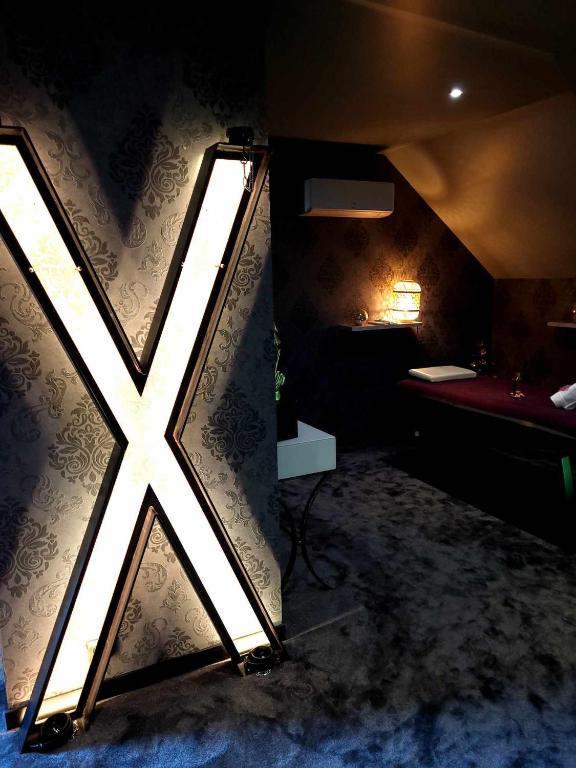 Love gite avec Spa nage privatif et espace coquin - Le Secret de l'Elixir - Argentré-du-Plessis15 de Love gite avec Spa nage privatif et espace coquin - Le Secret de l'Elixir
