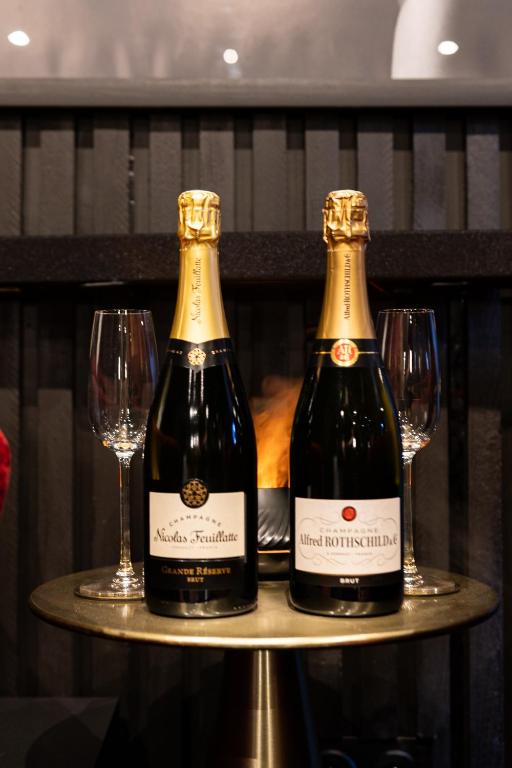 BlackRoom Suite de Luxe 50 Nuances de grey - Le Havre36 de BlackRoom Suite de Luxe 50 Nuances de grey
