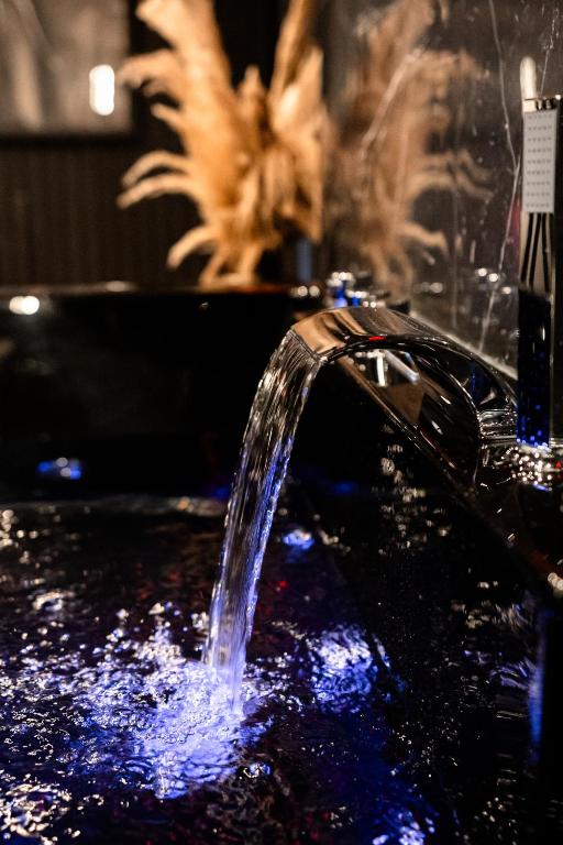 BlackRoom Suite de Luxe 50 Nuances de grey - Le Havre16 de BlackRoom Suite de Luxe 50 Nuances de grey
