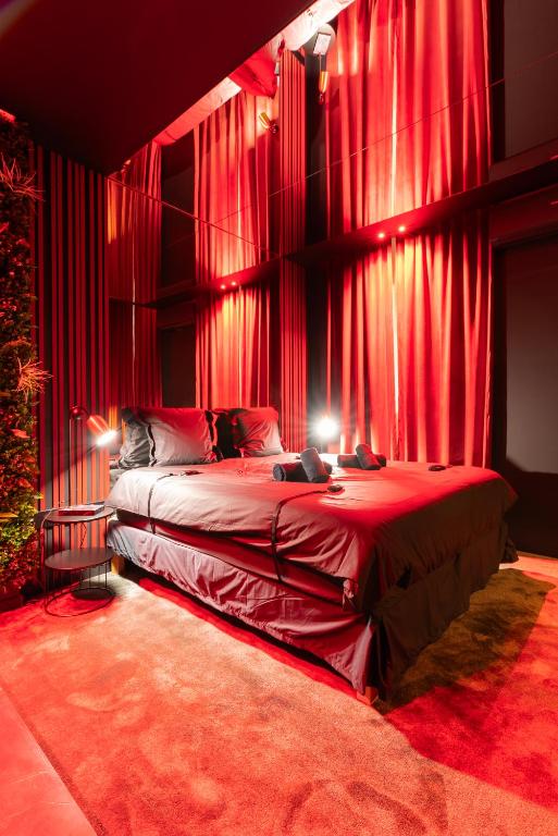 Évasion intime : Love Room de luxe à Cannes - Cannes19 de Évasion intime : Love Room de luxe à Cannes
