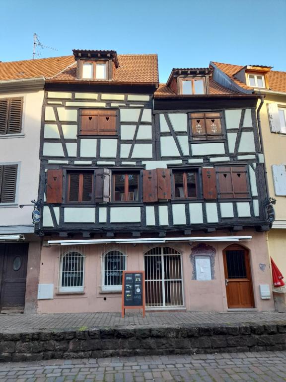 LOVE ROOM Le rouge et noir - Barr33 de LOVE ROOM Le rouge et noir
