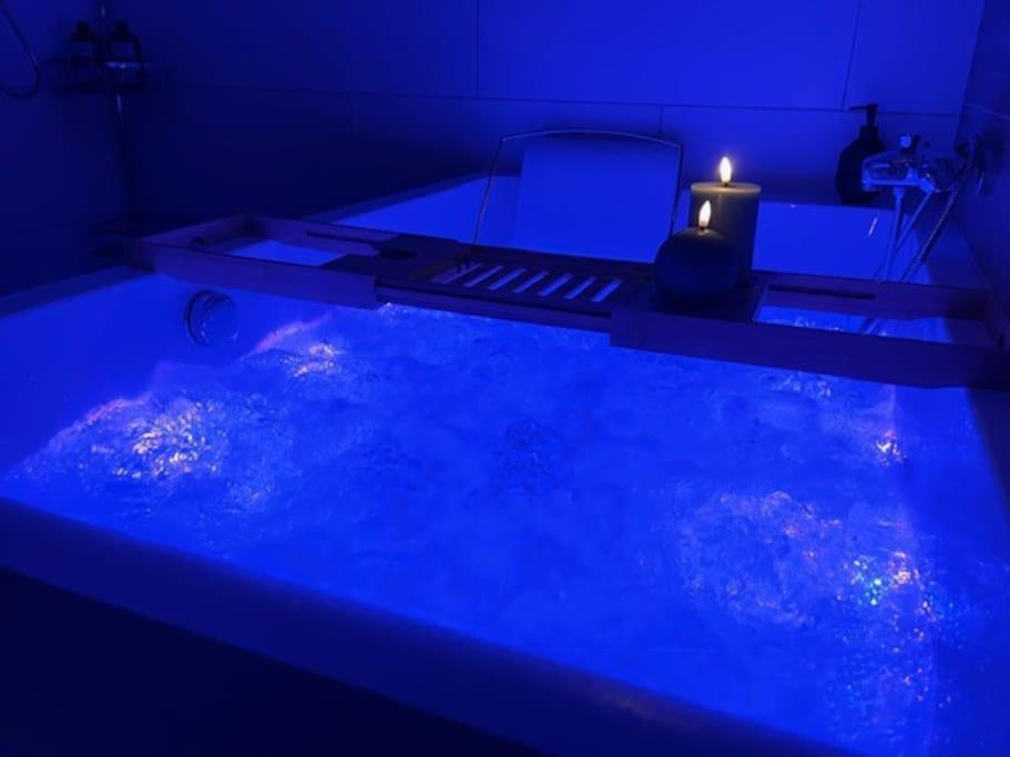 Love Room : Lovely Room 61 - Saint-Clair-de-Halouze13 de Love Room : Lovely Room 61
