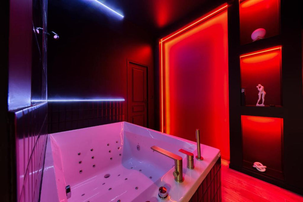 Suite Deluxe - Jacuzzi - Melun13 de Suite Deluxe - Jacuzzi
