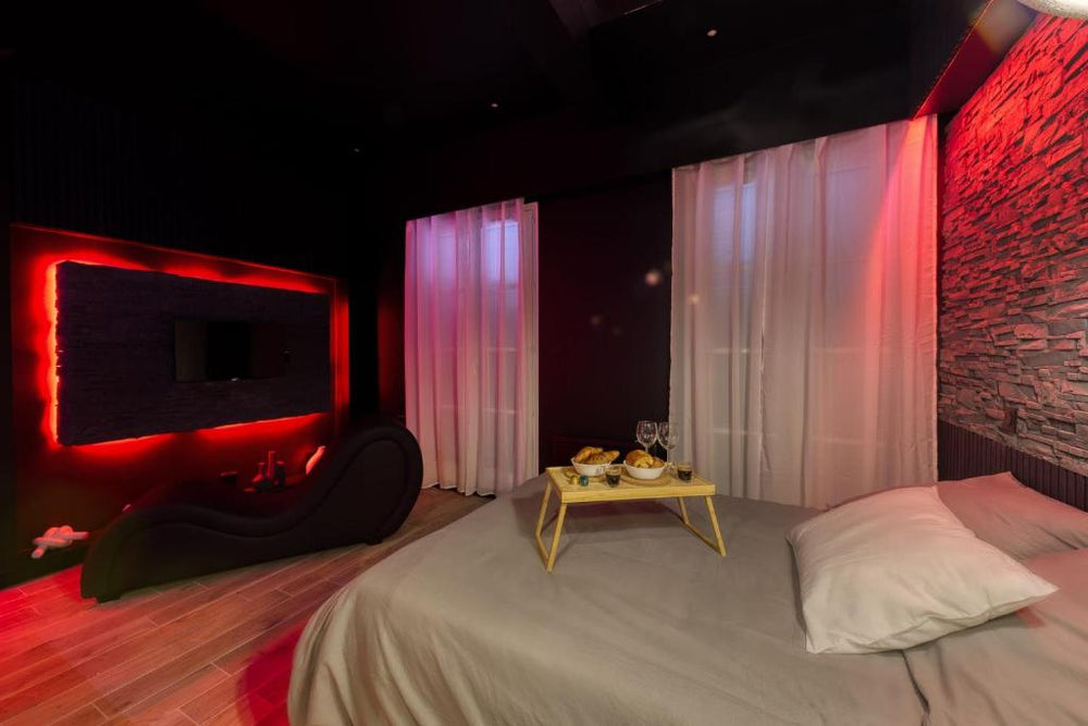 Suite Deluxe - Jacuzzi - Melun9 de Suite Deluxe - Jacuzzi
