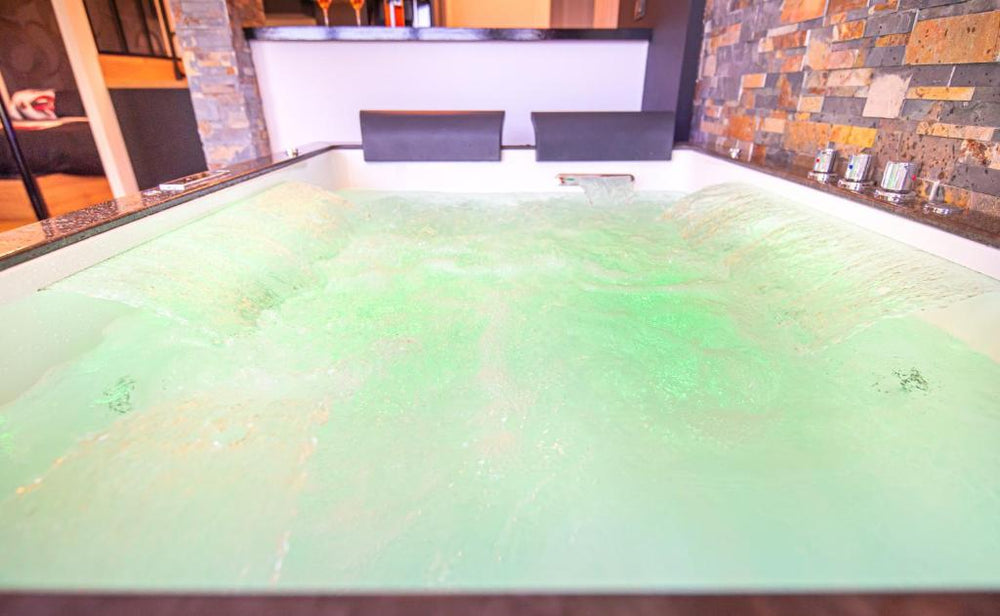 Love room au bord de l'eau. L'instant coquin - Rochefort-sur-Loire13 de Love room au bord de l'eau. L'instant coquin
