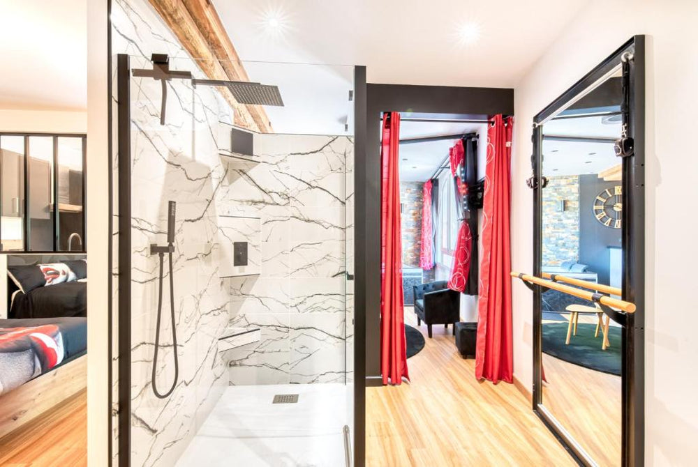 Love room au bord de l'eau. L'instant coquin - Rochefort-sur-Loire37 de Love room au bord de l'eau. L'instant coquin
