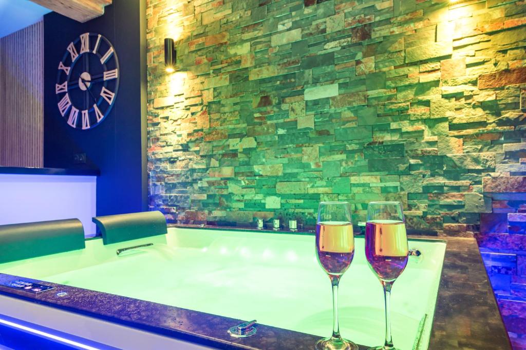 Love room au bord de l'eau. L'instant coquin - Rochefort-sur-LoireLove room au bord de l'eau. L'instant coquin
