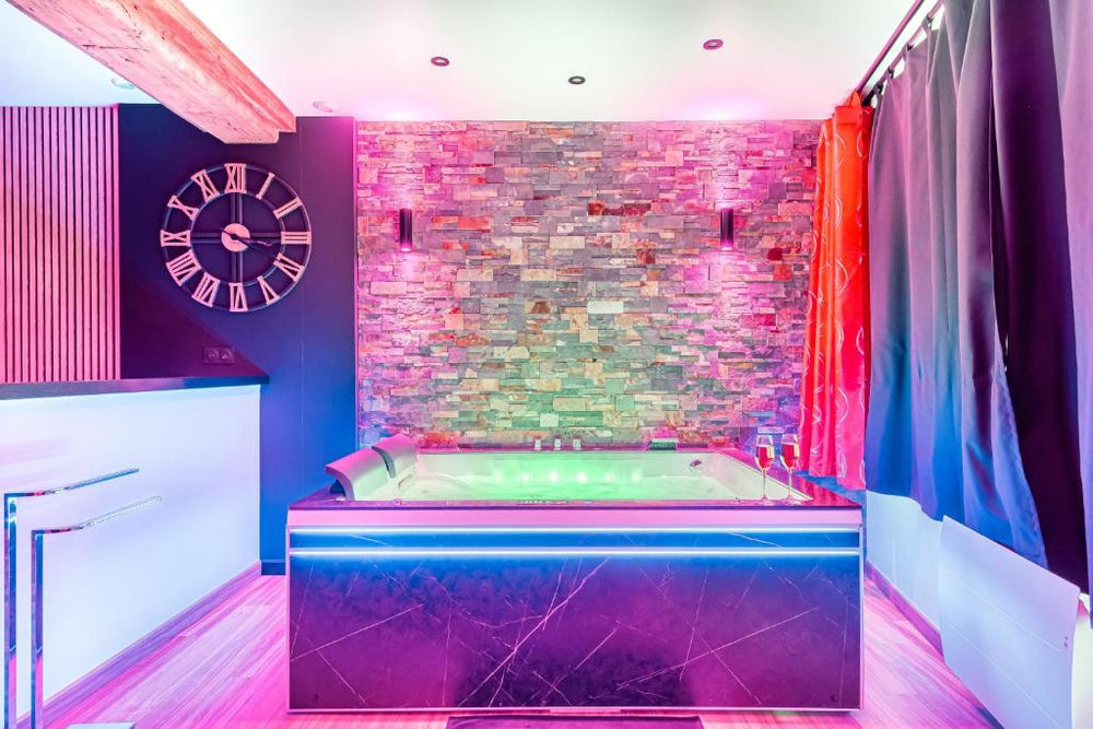 Love room au bord de l'eau. L'instant coquin - Rochefort-sur-Loire19 de Love room au bord de l'eau. L'instant coquin
