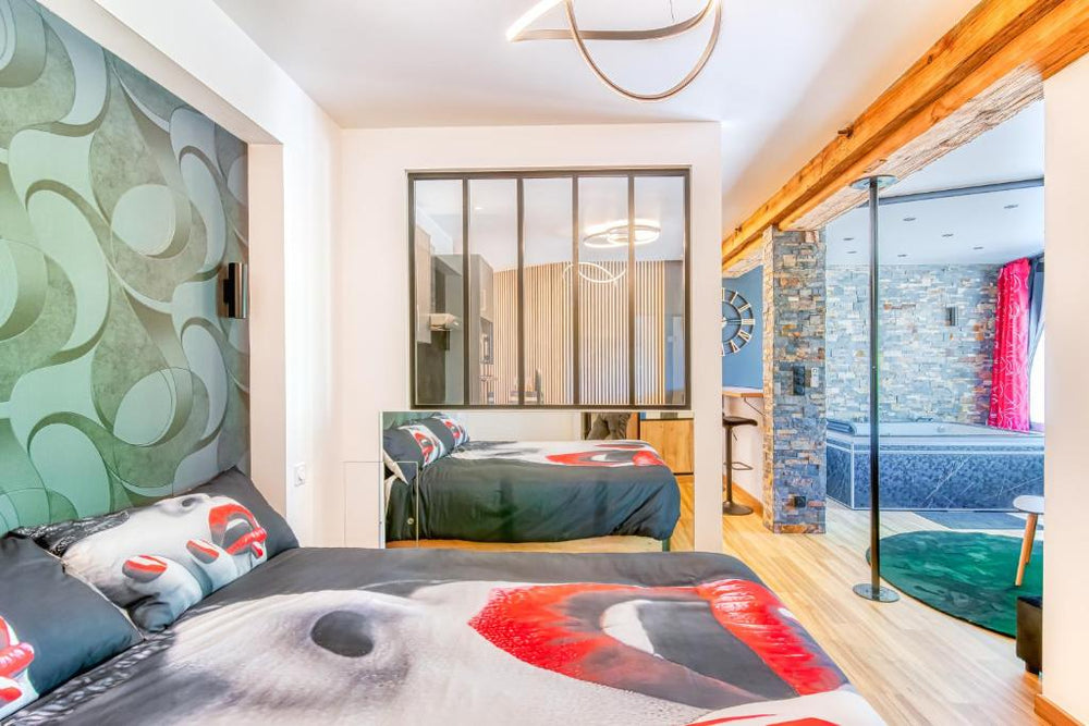 Love room au bord de l'eau. L'instant coquin - Rochefort-sur-Loire23 de Love room au bord de l'eau. L'instant coquin
