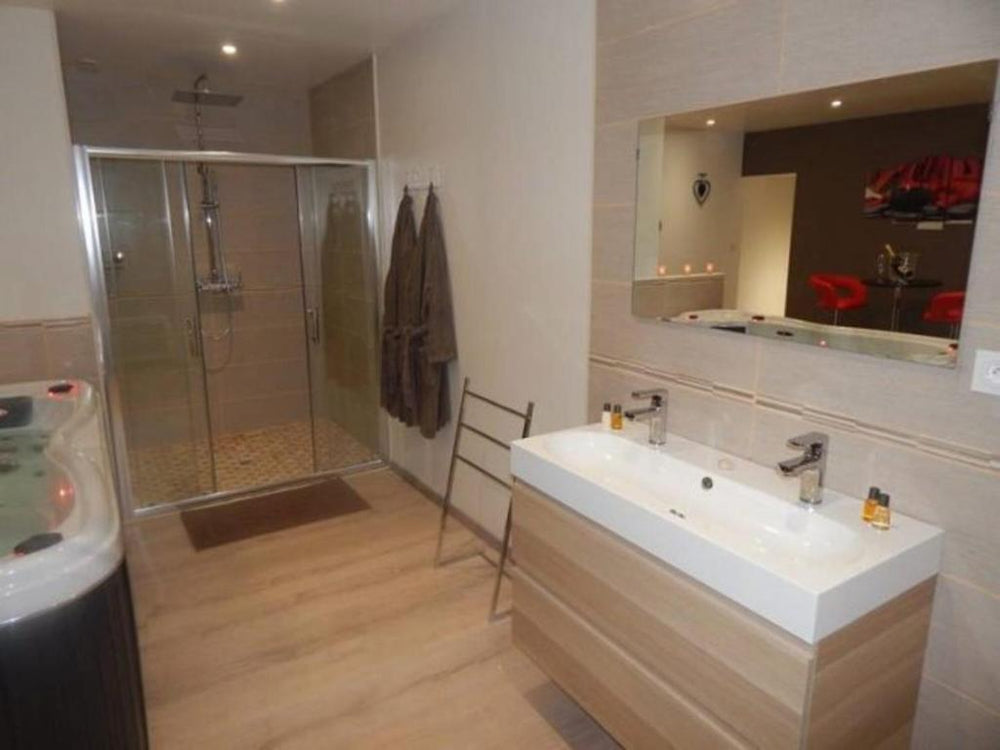 Séjour romantique, Massif central - Bort-les-Orgues4 de Séjour romantique, Massif central
