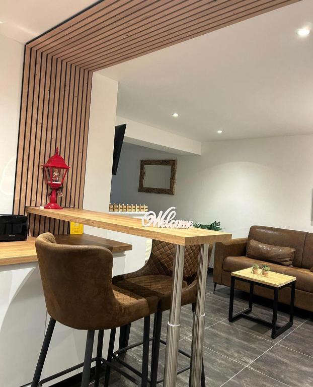 Love room: Aux plaisirs des sens jacuzzi privé - Barr2 de Love room: Aux plaisirs des sens jacuzzi privé
