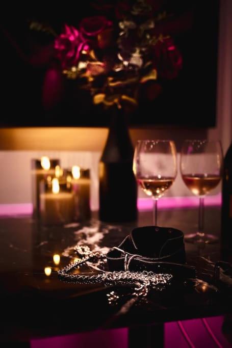 GreyRoom Cannes-Love Room BDSM - Cannes7 de GreyRoom Cannes-Love Room BDSM
