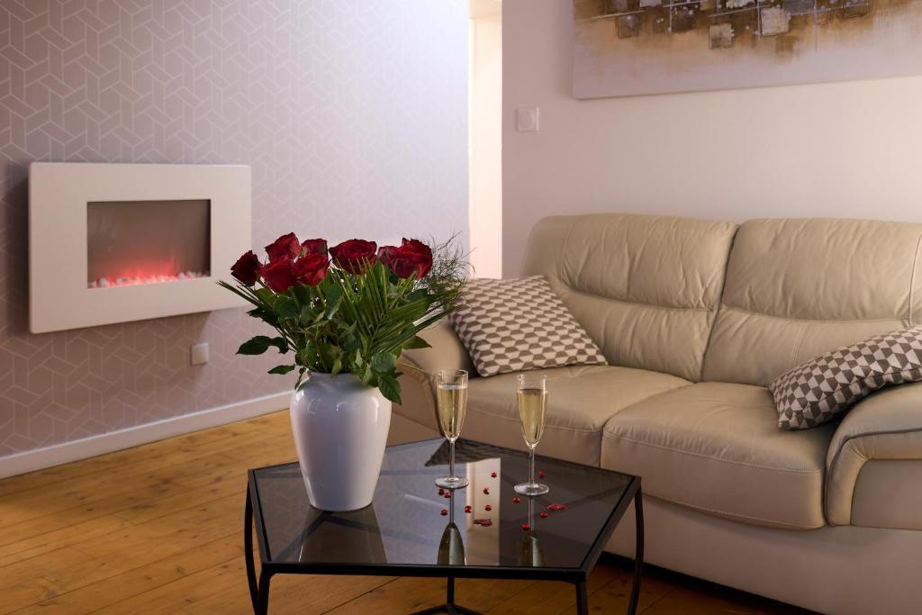 Le DONJON DIONYSOS - Love Room - Carcassonne