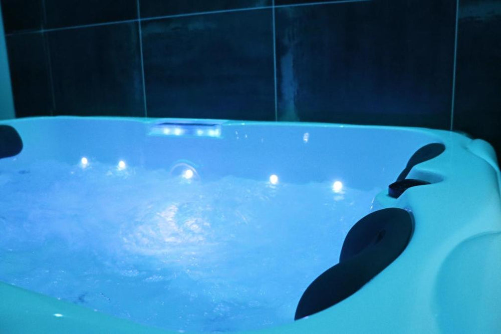 Love Room Une Pause à Deux - Jacuzzi - Chambre Secrète - Château-Landon10 de Love Room Une Pause à Deux - Jacuzzi - Chambre Secrète
