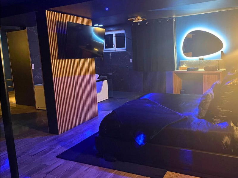 Suite Casanova avec SPA & Escape Love Game - Doux Bleu Jeux - Niort3 de Suite Casanova avec SPA & Escape Love Game - Doux Bleu Jeux
