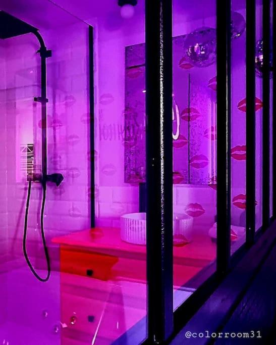 Colorroom31 - Nuit insolite - Spa - Tantra - Love room - Rouffiac-Tolosan25 de Colorroom31 - Nuit insolite - Spa - Tantra - Love room

