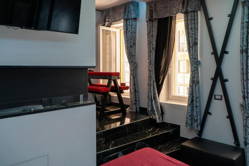 Suite Luxury BDSM - Rome40 de Suite Luxury BDSM
