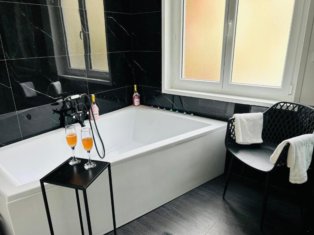 Love room « L'étreinte dorée » - Illiers14 de Love room « L'étreinte dorée »
