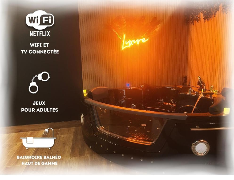 Love Room Luxure 50 Nuances - Jonzac11 de Love Room Luxure 50 Nuances
